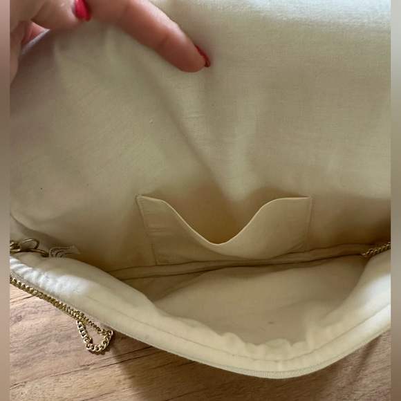 White Beaded Clutch Purse - Picture 9 of 9